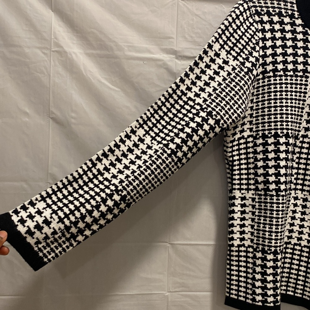 Joseph A. Houndstooth Mockneck Sweater Size Small - Picture 6 of 13